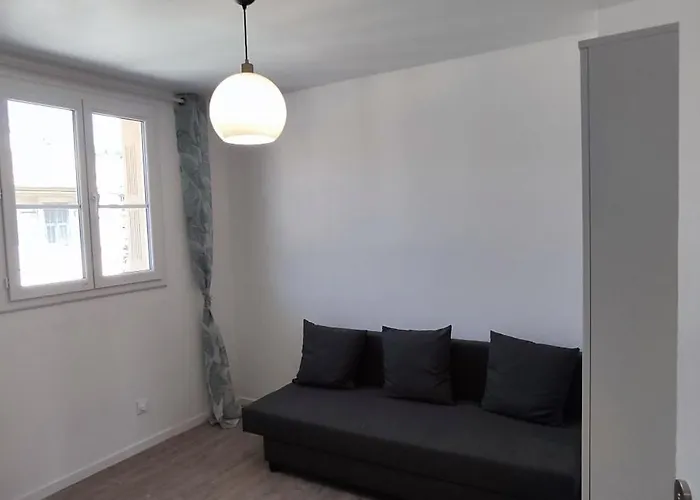 En Colocation Partage Moyenne Duree 1 شقة
