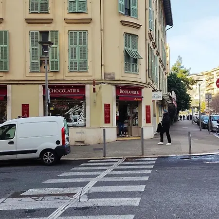 En Colocation Partage Moyenne Duree 1 Apartament *